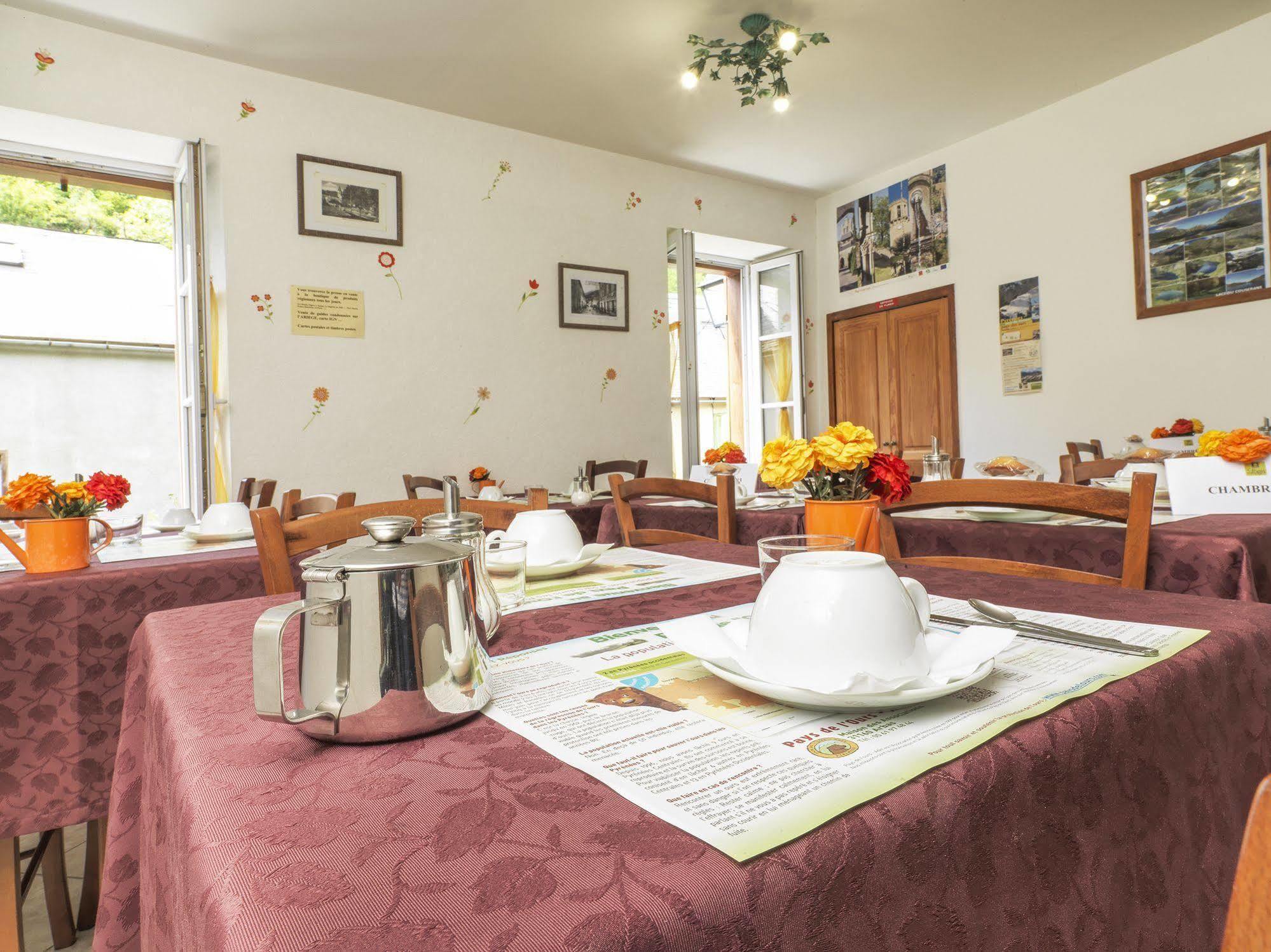 Auberge De L'Isard Saint-Denis  Eksteriør bilde
