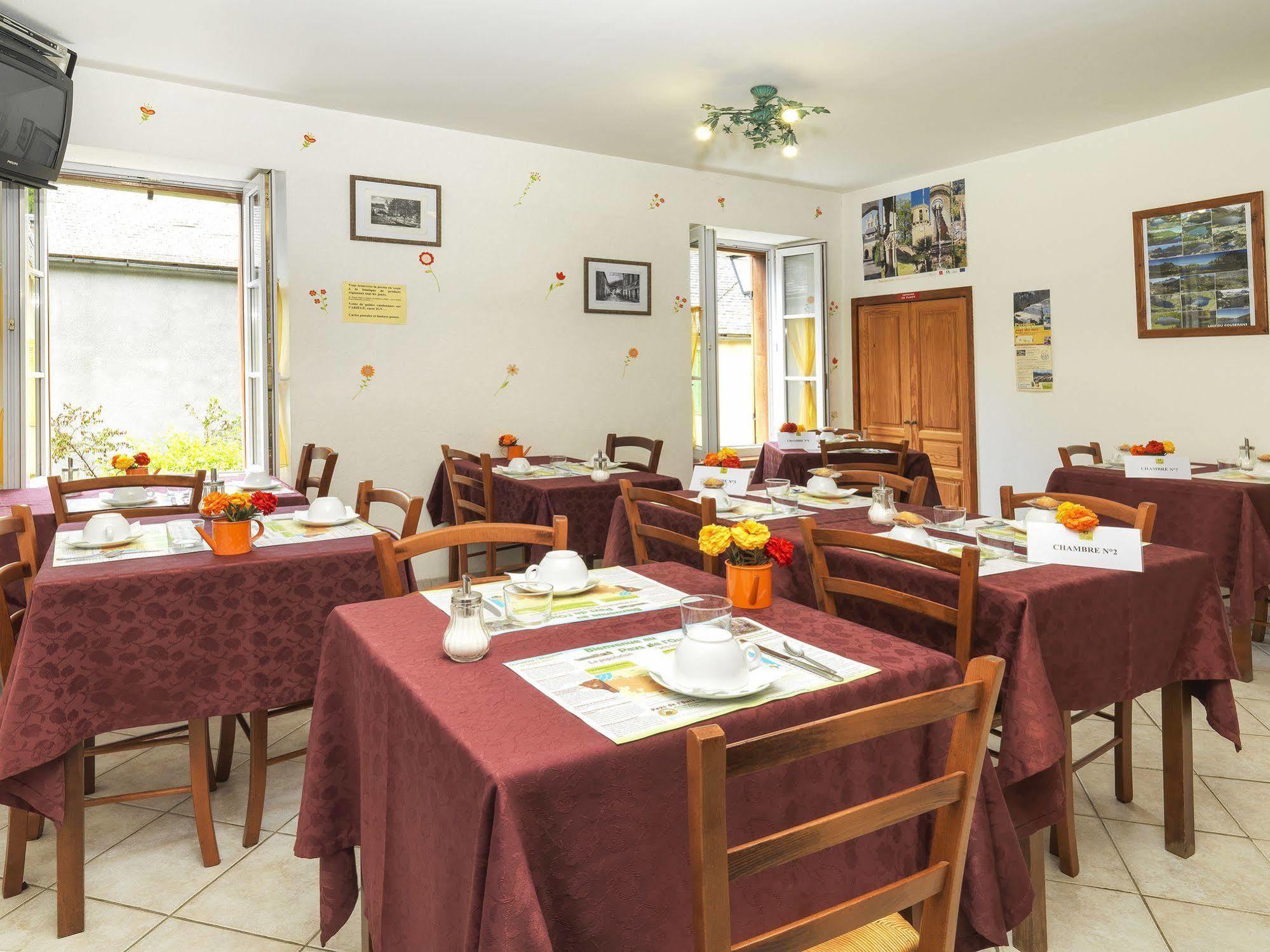 Auberge De L'Isard Saint-Denis  Eksteriør bilde